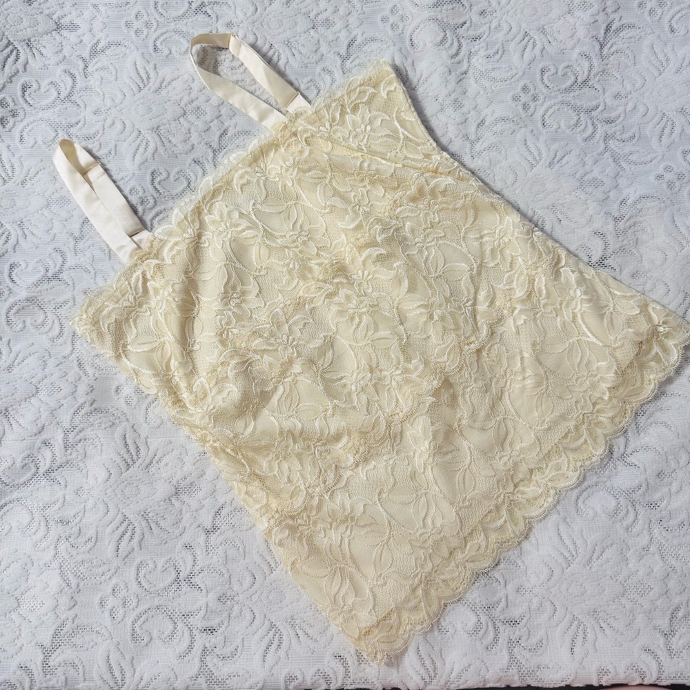 Coldwater Creek Cream Lace Top - dressy - festive - size Small - like new